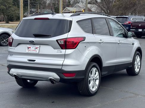 Used 2019 Ford Escape SEL image 15