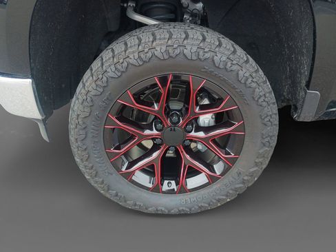 Used 2024 Chevrolet Silverado 1500 LTZ w/ Technology Package image 15