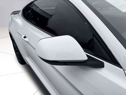 Used 2018 Ford Mustang Premium RWD image 9