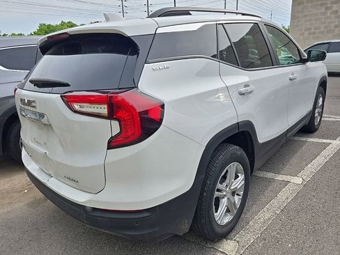 Used 2024 GMC Terrain SLE w/ Driver Convenience Package AWD/4WD image 7