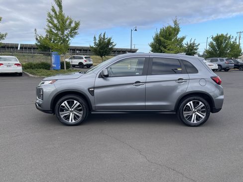 Used 2025 Mitsubishi Outlander Sport AWD image 2