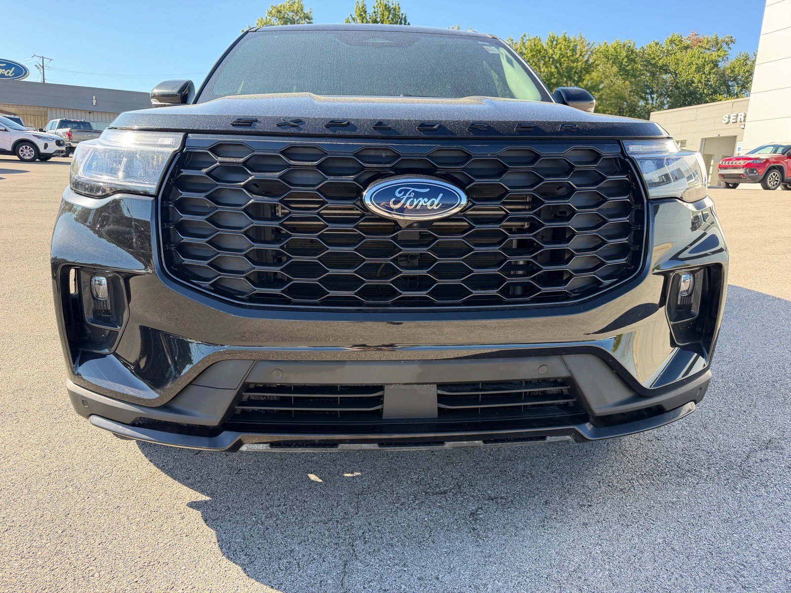 Used 2025 Ford Explorer ST-Line AWD/4WD image 3