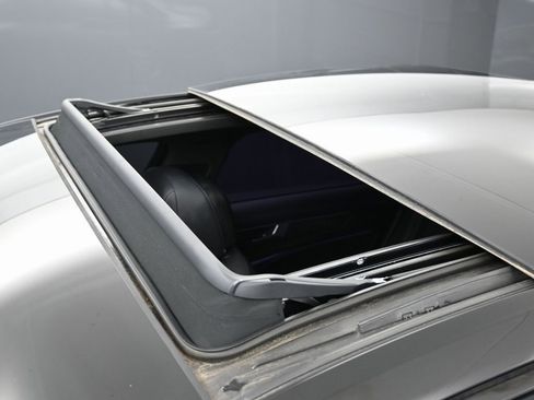 Used 2023 Audi A6 2.0T Premium w/ Convenience Package image 9