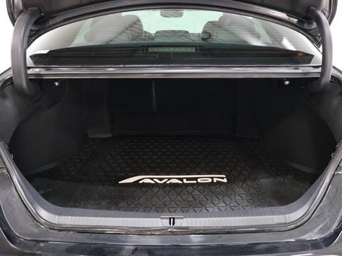 Used 2019 Toyota Avalon Touring w/ Advanced Safety Package FWD image 33