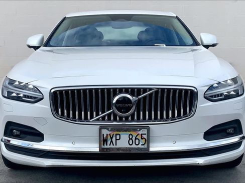 Used 2022 Volvo S90 B6 Inscription w/ Advanced Package image 7