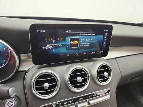 Used 2021 Mercedes-Benz C 300 Sedan image 10
