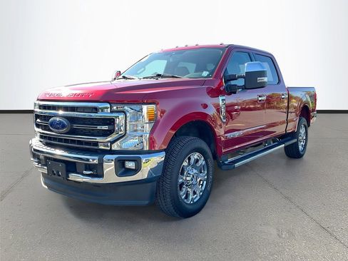Used 2022 Ford F250 Lariat w/ Chrome Package image 3