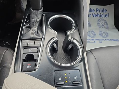 Used 2018 Toyota Camry XLE w/ Audio Package image 14