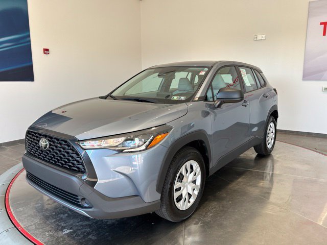 Used 2024 Toyota Corolla Cross L FWD image 3