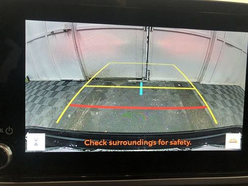 Used 2025 Toyota Camry LE image 20