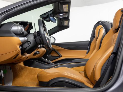 Certified 2021 Ferrari 812 GTS RWD image 4