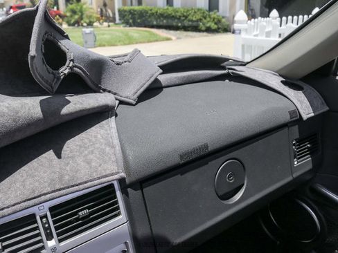 Used 2005 Chrysler Crossfire SRT-6 RWD image 33