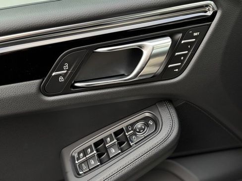 New 2026 Porsche Macan S image 14
