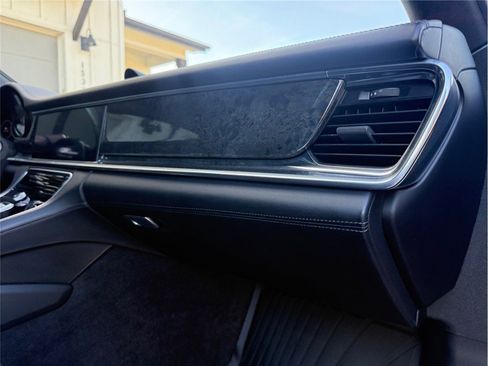 Used 2018 Porsche Panamera 4 AWD/4WD image 39
