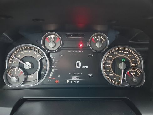 Used 2017 RAM 1500 Limited image 14