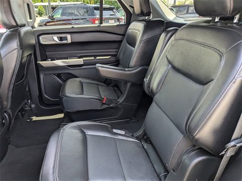 Used 2022 Ford Explorer Limited w/ Equipment Group 301A image 14