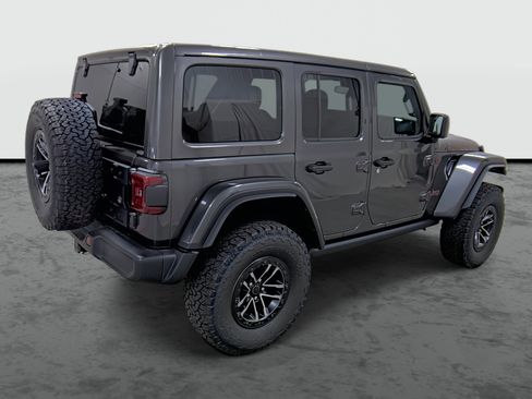 New 2025 Jeep Wrangler Unlimited Rubicon w/ XTREMEE 35" Tire Package image 4