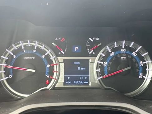 Used 2018 Toyota 4Runner Limited AWD/4WD image 10