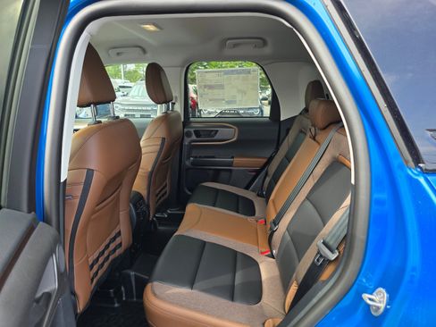 New 2026 Ford Bronco Sport Outer Banks w/ Sasquatch Outer Banks Package AWD/4WD image 18