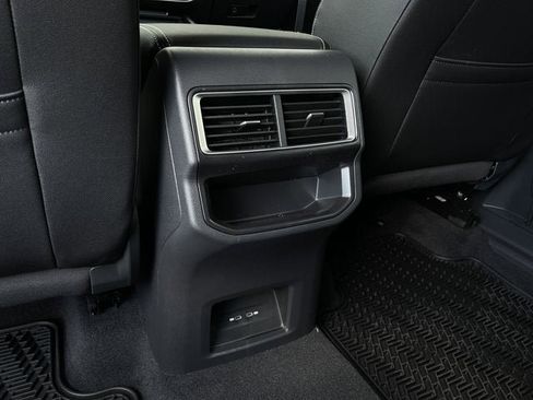 New 2026 Volkswagen Atlas Cross Sport SE image 25