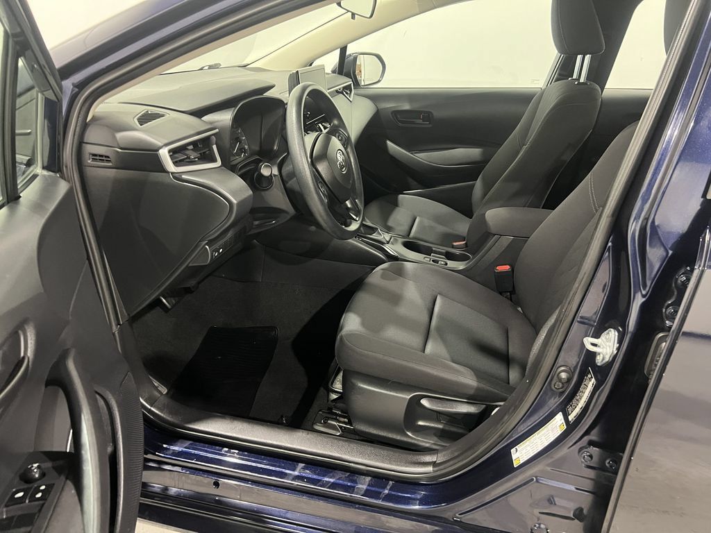 Used 2024 Toyota Corolla LE FWD image 17