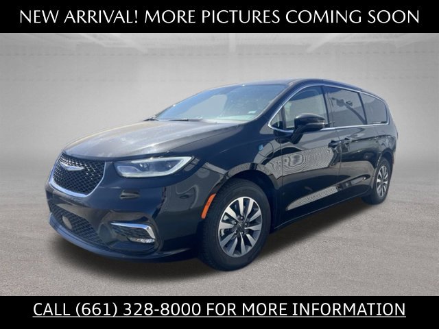 Used 2024 Chrysler Pacifica Limited FWD image 1
