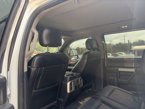 Used 2017 Ford F250 Lariat w/ Lariat Ultimate Package AWD/4WD image 10