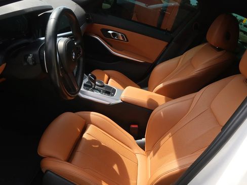 Used 2022 BMW M340i RWD image 16