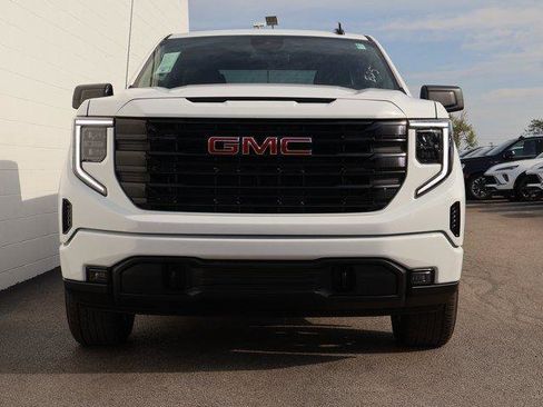 New 2026 GMC Sierra 1500 Elevation image 2