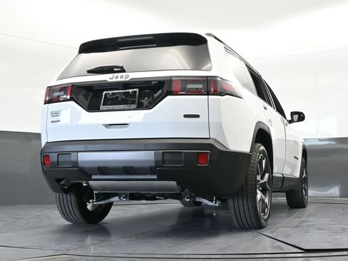 New 2026 Jeep Cherokee Overland image 57