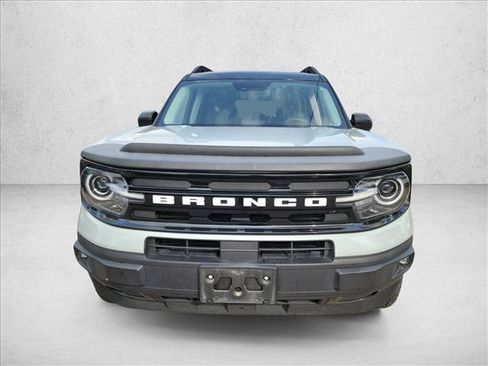 Used 2022 Ford Bronco Sport Outer Banks w/ Tech Package AWD/4WD image 2