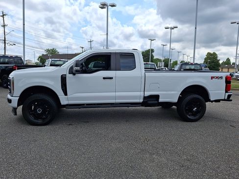 Certified 2025 Ford F350 XL w/ STX Appearance Package AWD/4WD image 6