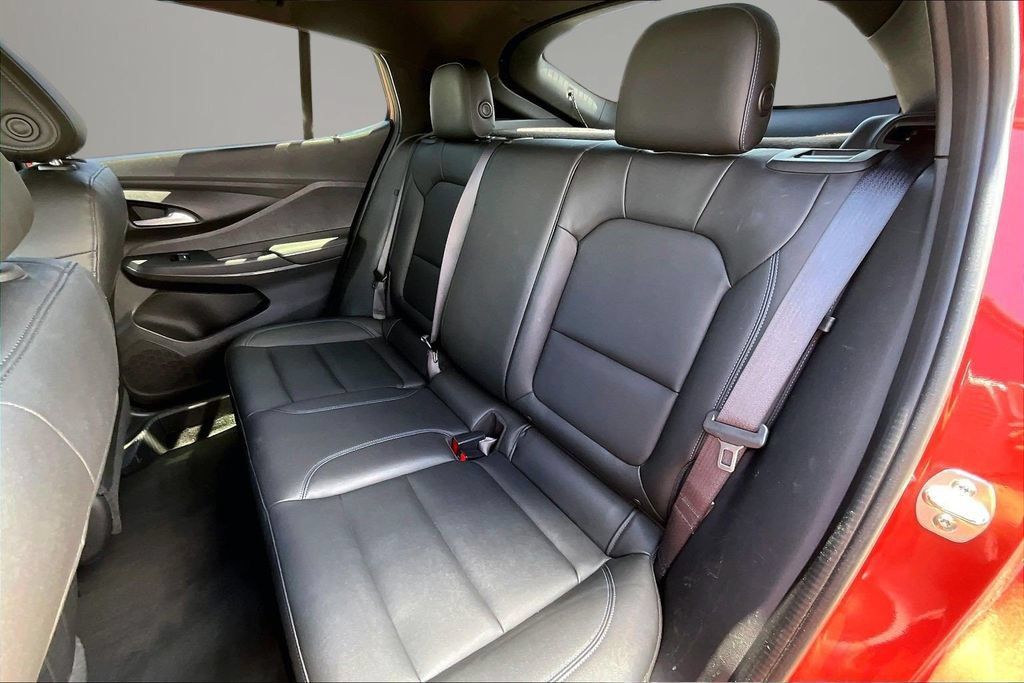 Used 2024 Buick Envista Sport Touring w/ Experience Buick Package FWD image 22