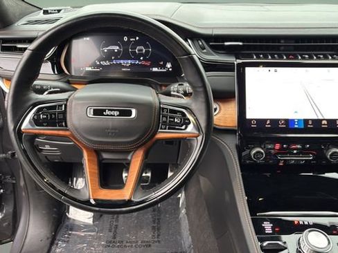 Used 2022 Jeep Grand Cherokee Summit image 9