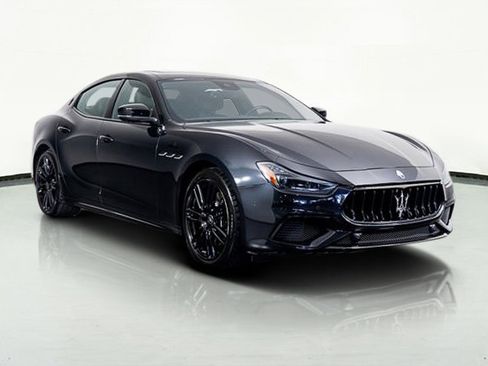 Used 2022 Maserati Ghibli Modena image 4