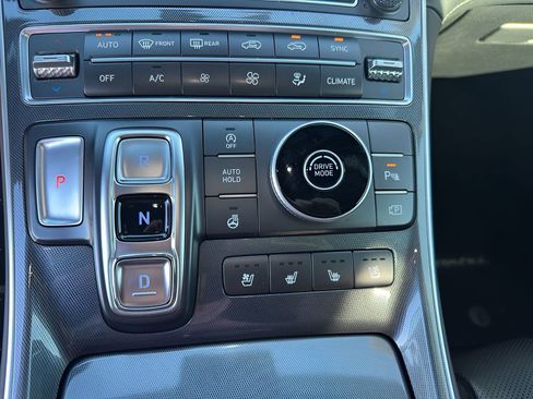 Used 2022 Hyundai Santa Fe Calligraphy FWD image 23