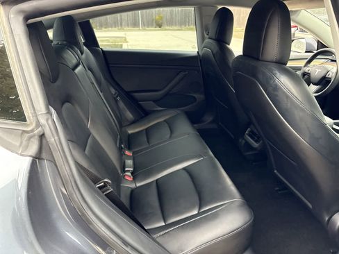 Used 2022 Tesla Model 3 Long Range image 11