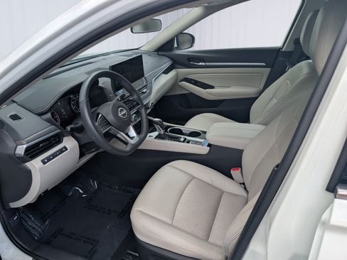 Used 2023 Nissan Altima 2.5 SL AWD/4WD image 14