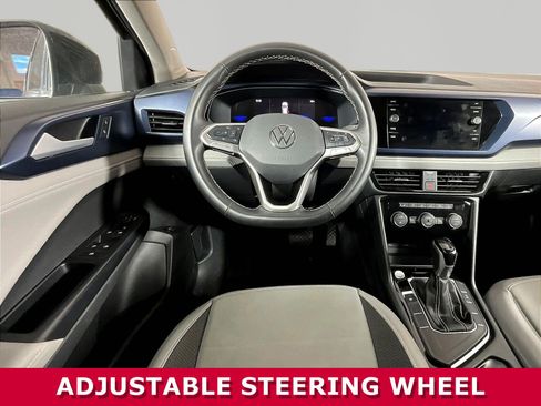 Used 2024 Volkswagen Taos SE FWD image 8