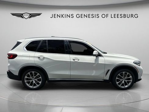 Used 2021 BMW X5 xDrive45e w/ Premium Package AWD/4WD image 3