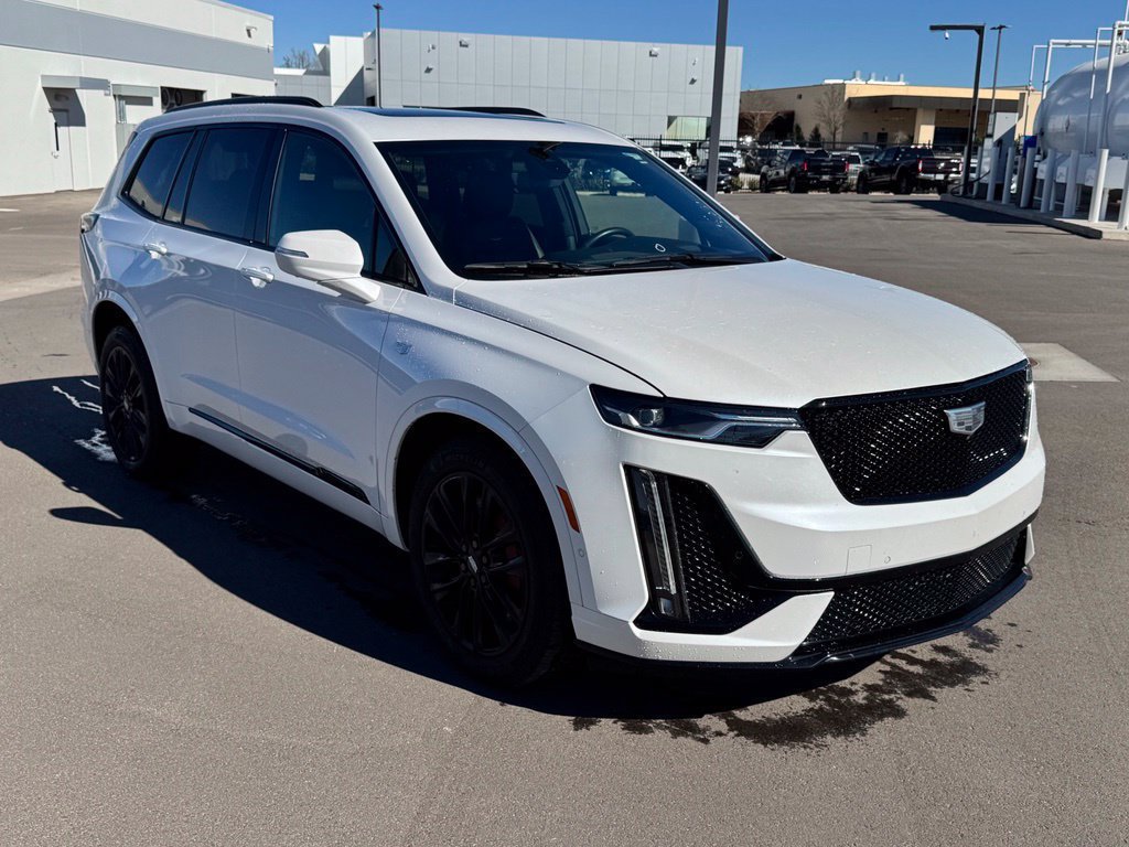 Used 2024 Cadillac XT6 Sport w/ LPO, ONYX Package AWD/4WD image 7