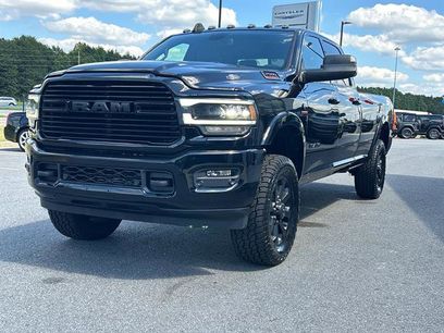 Used 2019 RAM 2500 Laramie w/ Black Appearance Package