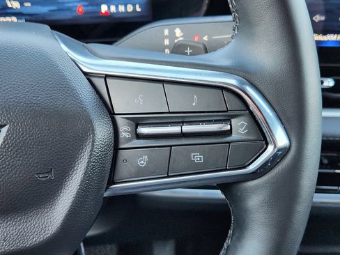 Used 2026 Chevrolet Equinox LT AWD/4WD image 28
