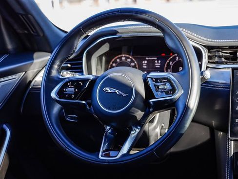 Used 2024 Jaguar F-PACE R-Dynamic S image 18