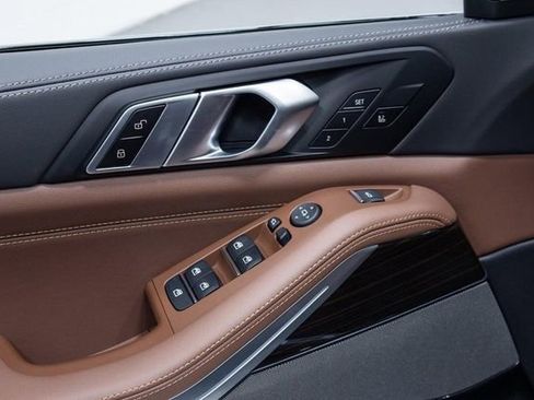 New 2026 BMW X5 xDrive50e image 15