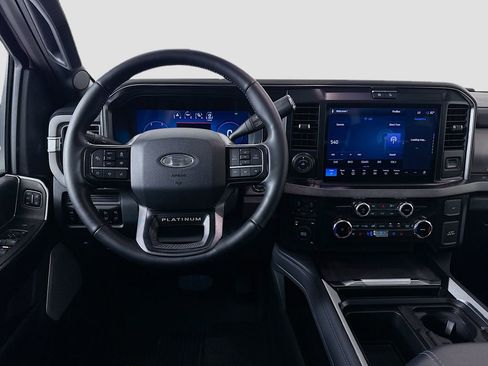 Used 2025 Ford F450 Platinum w/ FX4 Off-Road Package AWD/4WD image 26