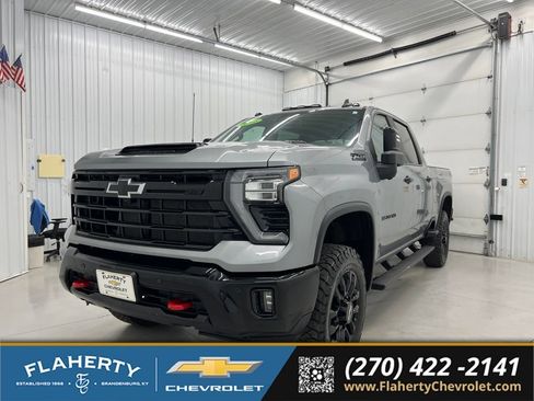 Used 2026 Chevrolet Silverado 3500 LT w/ Trail Boss Package AWD/4WD image 6