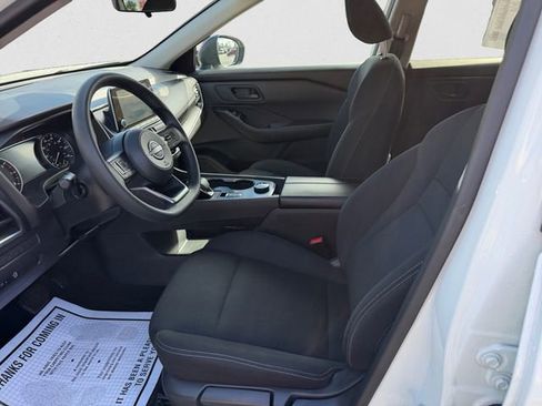 Used 2024 Nissan Rogue S AWD/4WD image 9