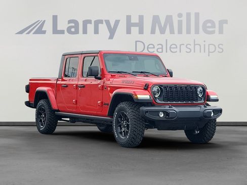 New 2025 Jeep Gladiator Willys image 7