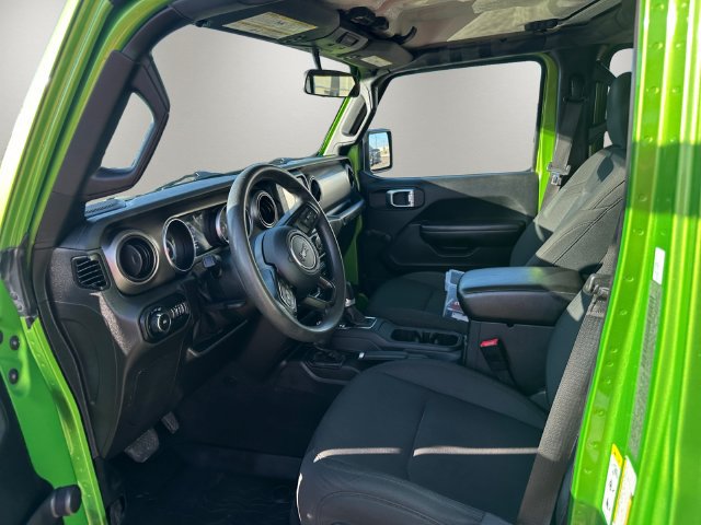Used 2018 Jeep Wrangler Unlimited Sport AWD/4WD image 9